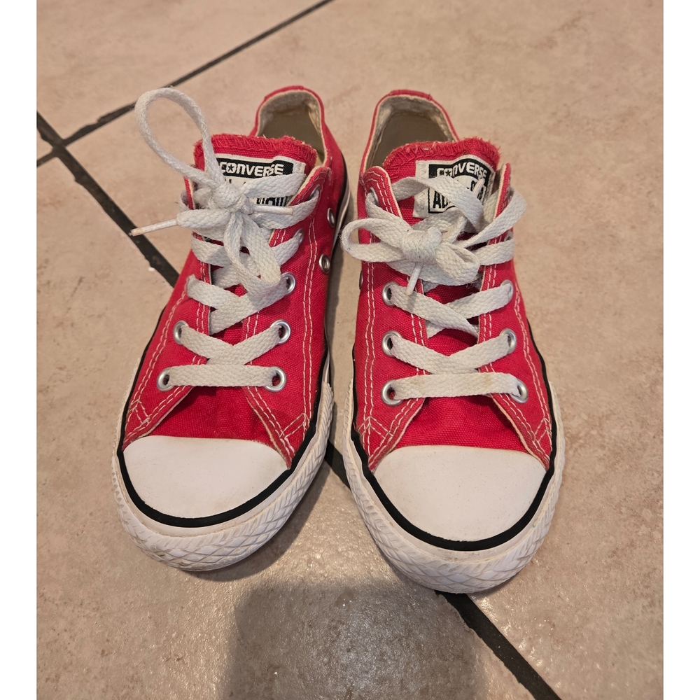 Kids Converse Red Low-Top Sneakers Size 13
